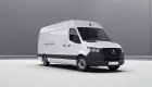Design moderno e robusto, ideal para frotas e transporte comercial. Imagem: Mercedes-Benz.