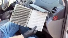 A troca de filtro de ar impacta diretamente em aspectos essenciais do funcionamento do automóvel.