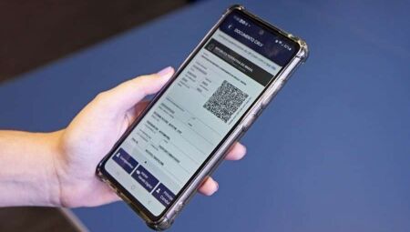 O CRLV está disponível para Android e iOS. Imagem: Divulgação Detran.