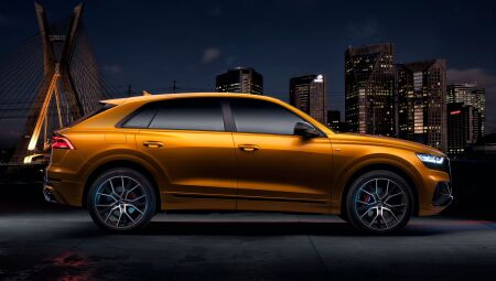 Audi Q8 tem visual renovado, ganha lanternas traseiras digitais OLED e outras tecnologias