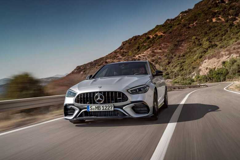 O Mercedes AMG C 63 vai de 0 a 100 km/h em incríveis 3,4 segundos. Imagem: Divulgação Mercedes.