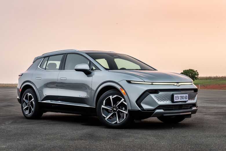 Equinox EV Elétrico premium com design futurista promete autonomia de 443 km