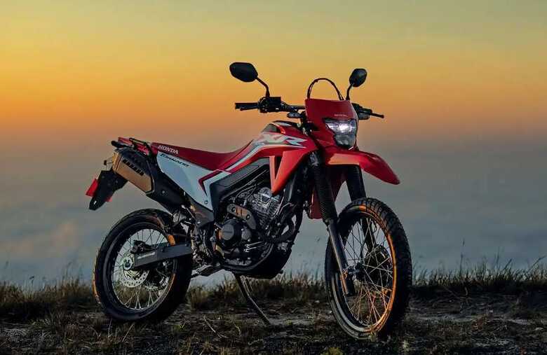 Confira todas as novidades da nova Honda XR 300L Tornado 2025. Imagem: Divulgação Honda.